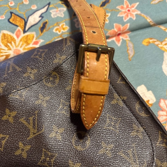 LV MONOGRAM ST. CLOUD